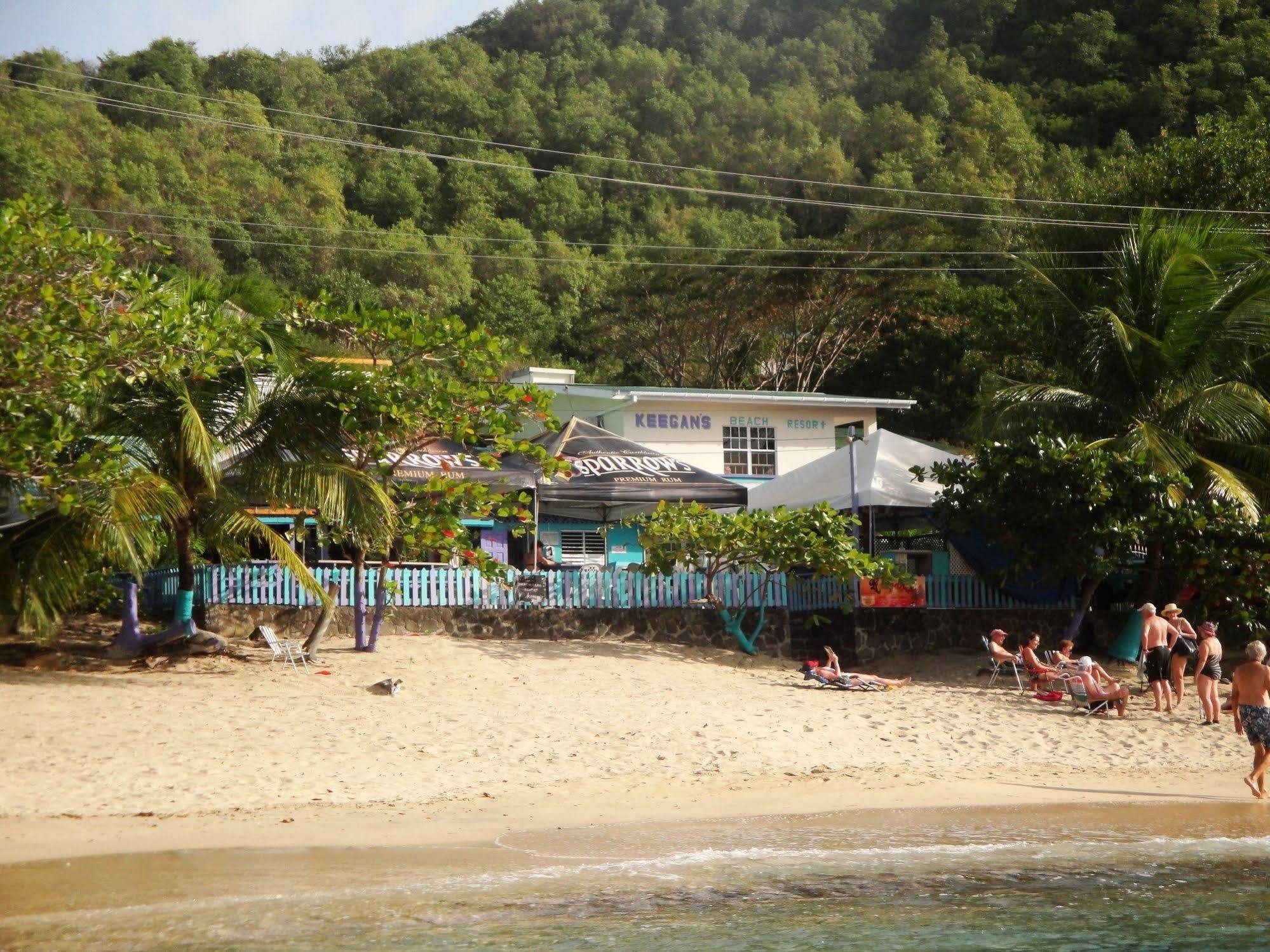 Keegans Beachside Hotel Bequia Island Exterior photo